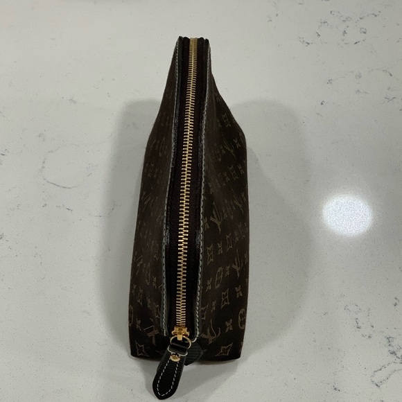 Louis Vuitton Monogram Cosmetic Pouch - Picture 2 of 8